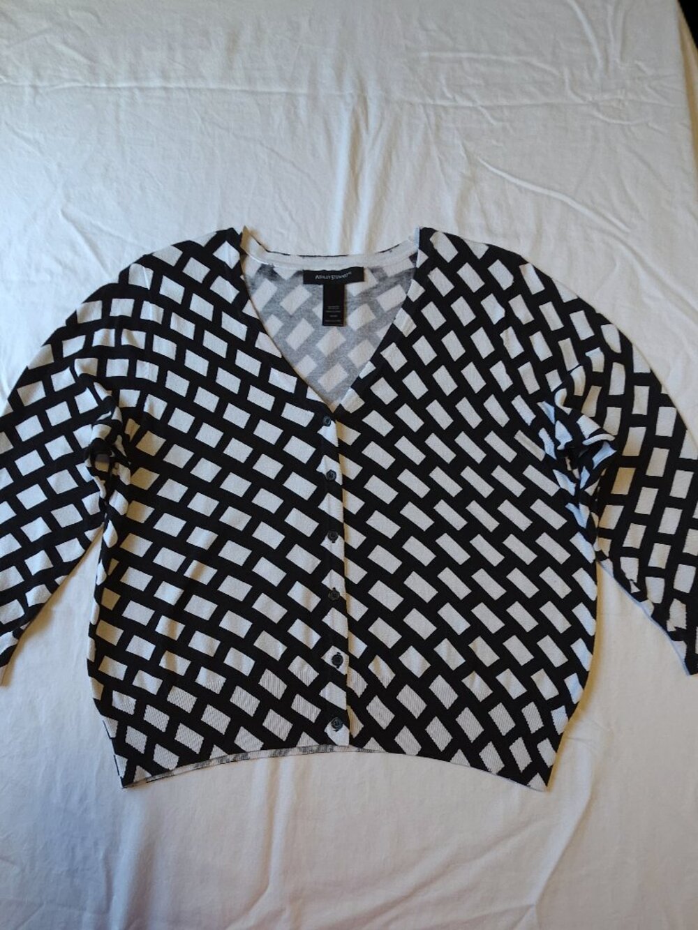 Ashley Stewart Black White Geometric Cardigan Plus Size 18/20 3/4 Sleeve